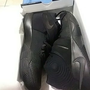Nike Kyrie 2